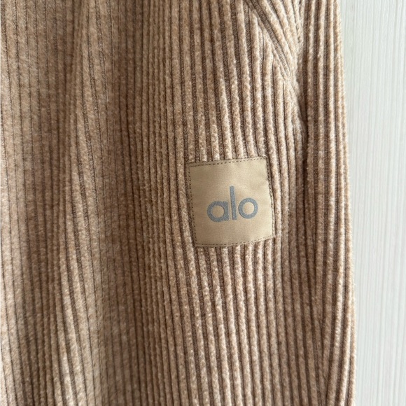 ALO Yoga Pants - ALO Yoga Ribbed Track Pants in Beige